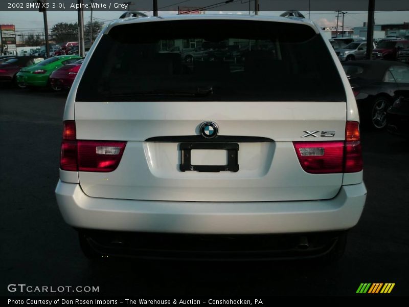 Alpine White / Grey 2002 BMW X5 3.0i