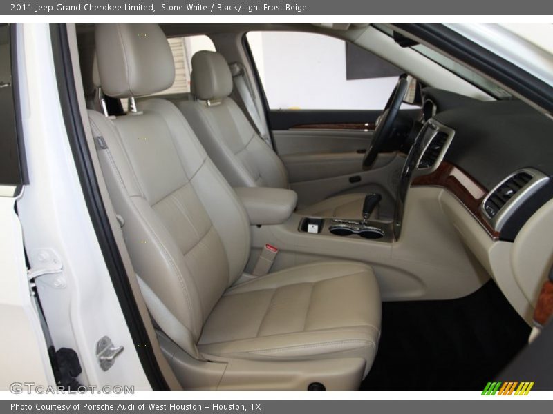 Front Seat of 2011 Grand Cherokee Limited