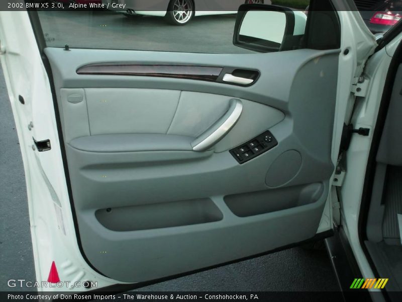 Alpine White / Grey 2002 BMW X5 3.0i