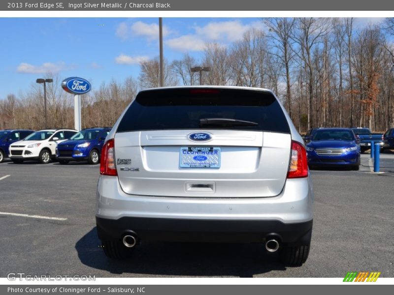 Ingot Silver Metallic / Charcoal Black 2013 Ford Edge SE