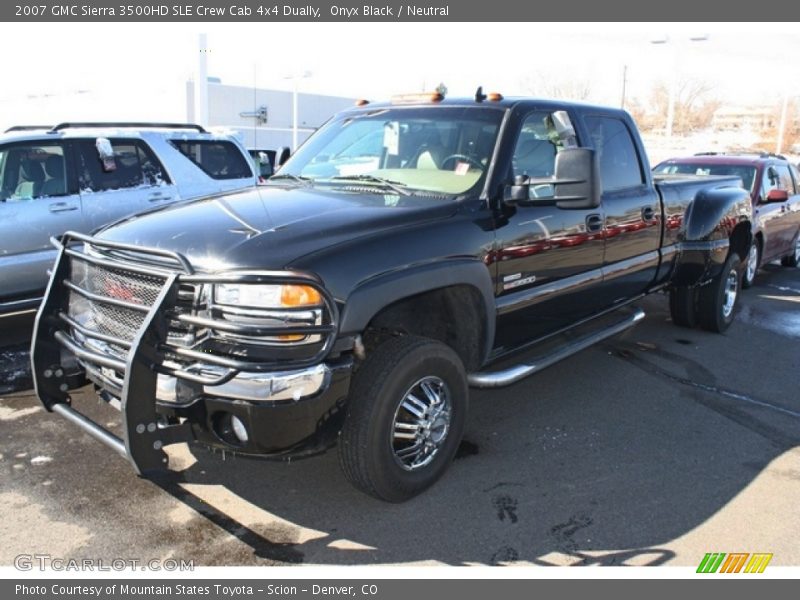 Onyx Black / Neutral 2007 GMC Sierra 3500HD SLE Crew Cab 4x4 Dually