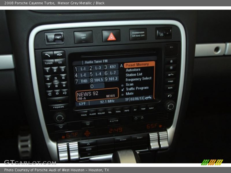 Controls of 2008 Cayenne Turbo
