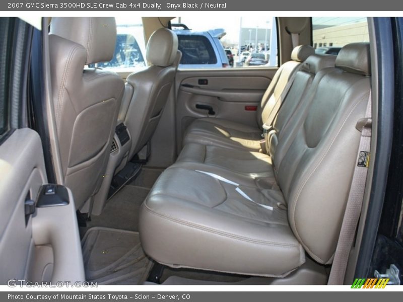 Onyx Black / Neutral 2007 GMC Sierra 3500HD SLE Crew Cab 4x4 Dually