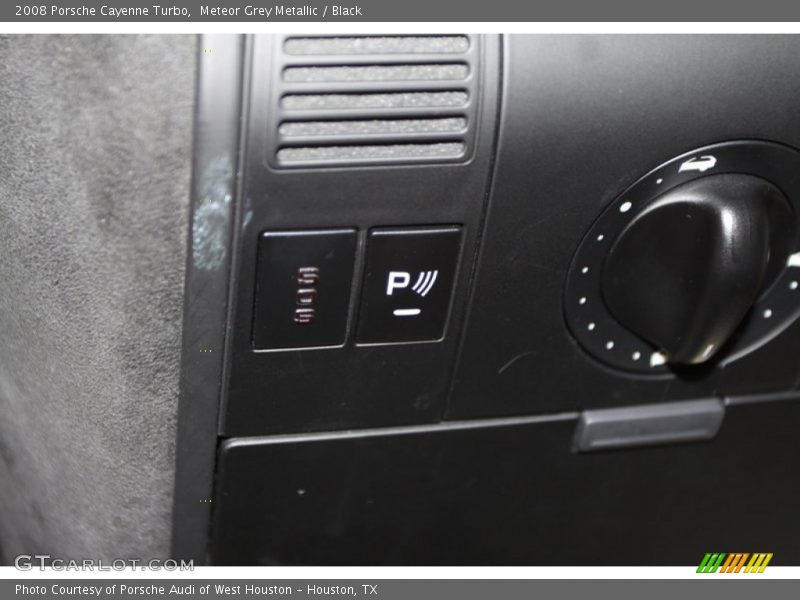 Controls of 2008 Cayenne Turbo