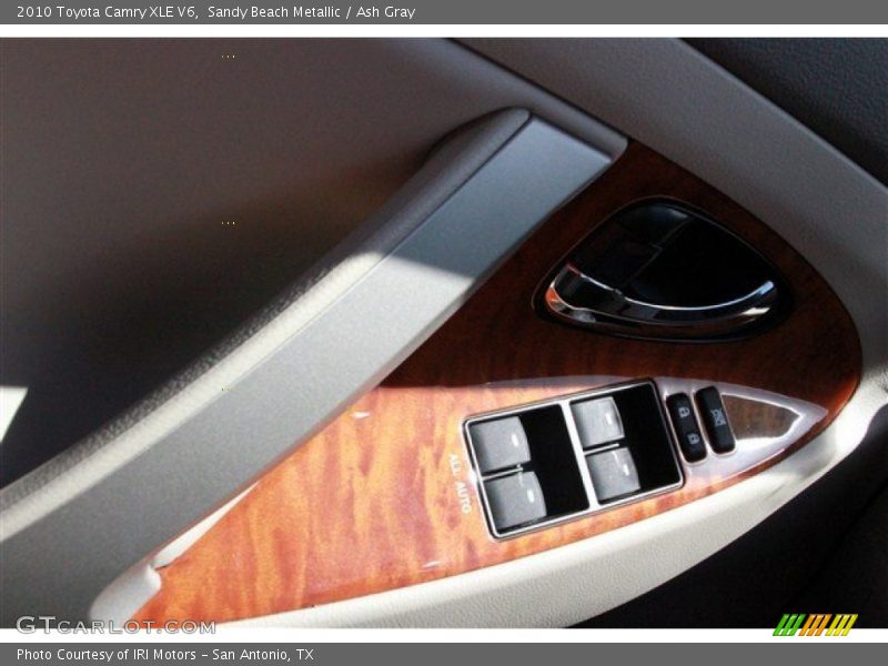 Sandy Beach Metallic / Ash Gray 2010 Toyota Camry XLE V6