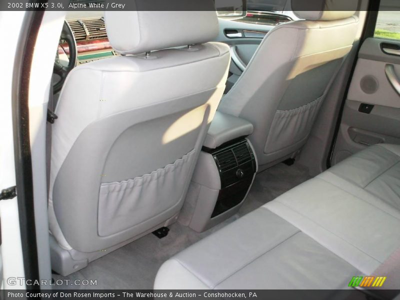 Alpine White / Grey 2002 BMW X5 3.0i