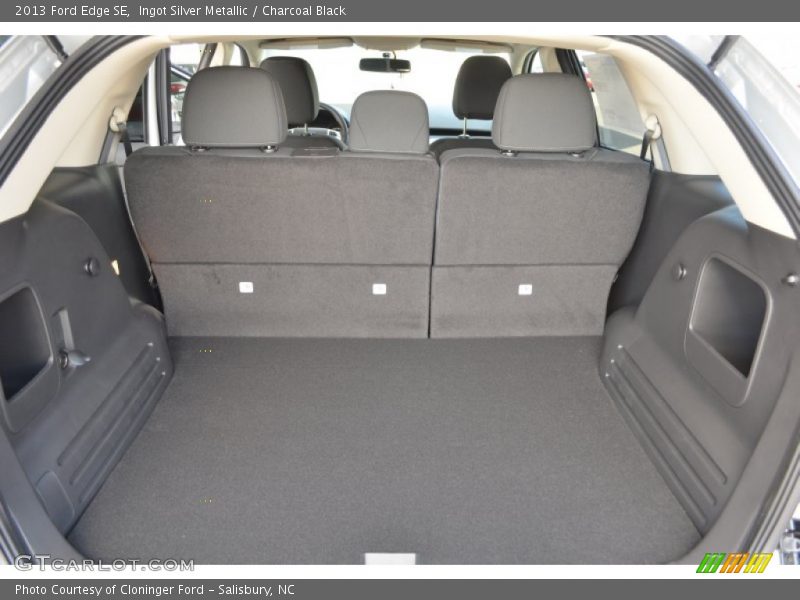  2013 Edge SE Trunk