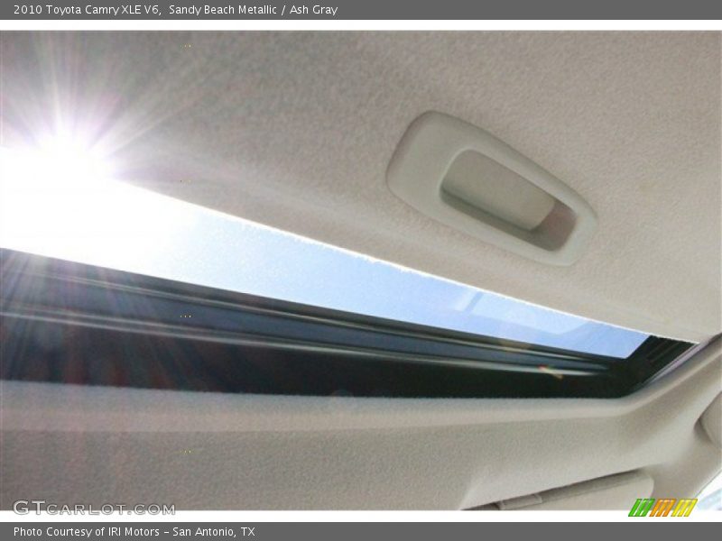 Sandy Beach Metallic / Ash Gray 2010 Toyota Camry XLE V6