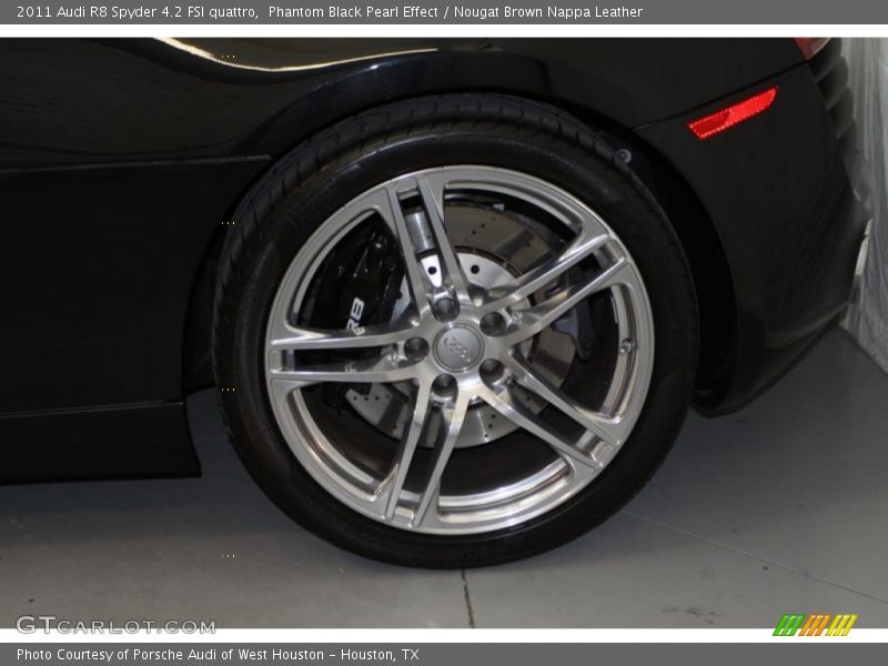  2011 R8 Spyder 4.2 FSI quattro Wheel