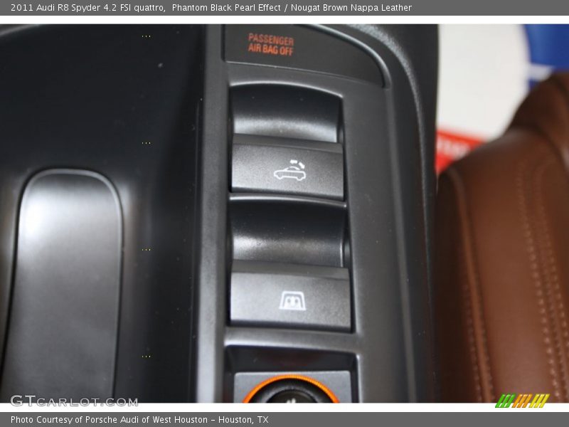 Phantom Black Pearl Effect / Nougat Brown Nappa Leather 2011 Audi R8 Spyder 4.2 FSI quattro