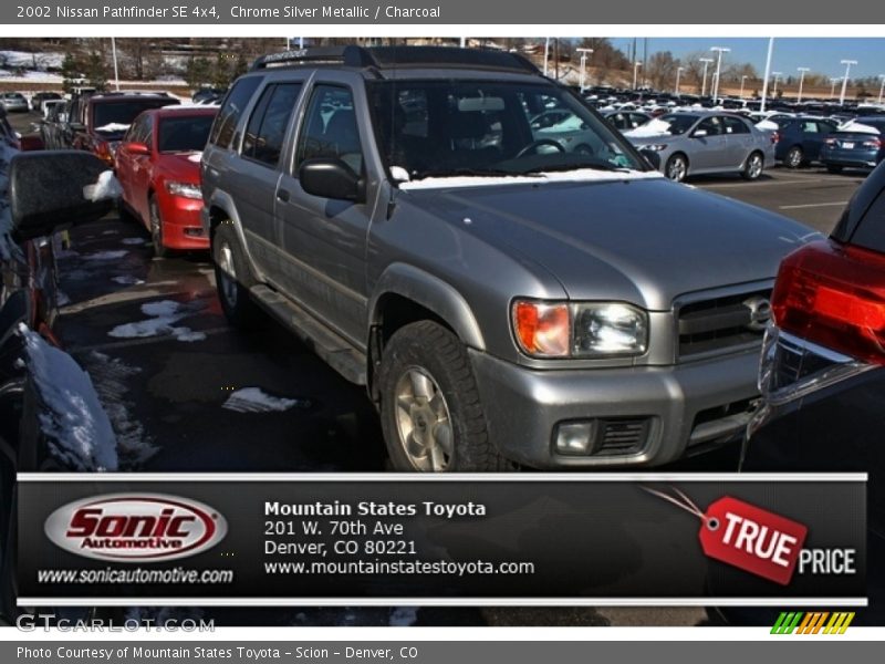 Chrome Silver Metallic / Charcoal 2002 Nissan Pathfinder SE 4x4