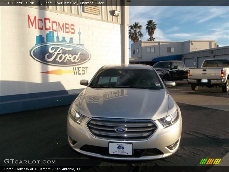 Ingot Silver Metallic / Charcoal Black 2013 Ford Taurus SEL