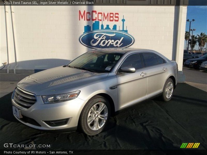 Ingot Silver Metallic / Charcoal Black 2013 Ford Taurus SEL