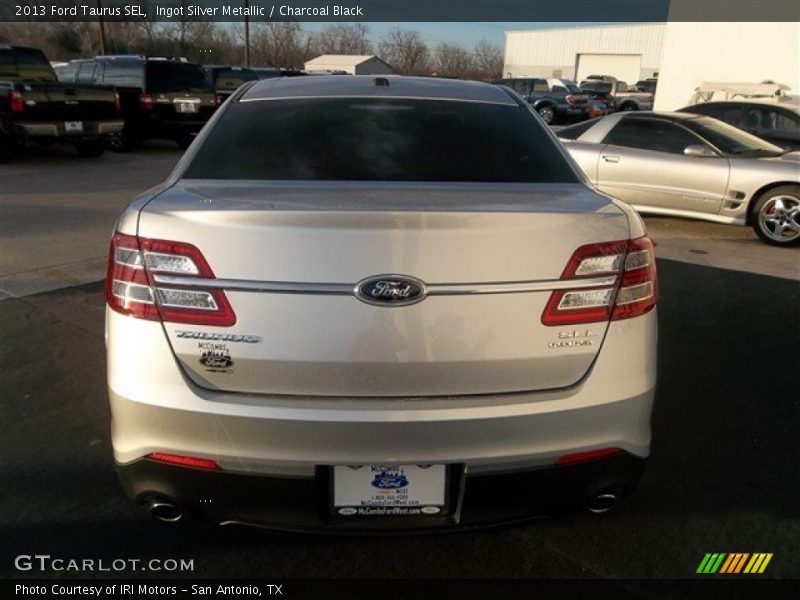 Ingot Silver Metallic / Charcoal Black 2013 Ford Taurus SEL
