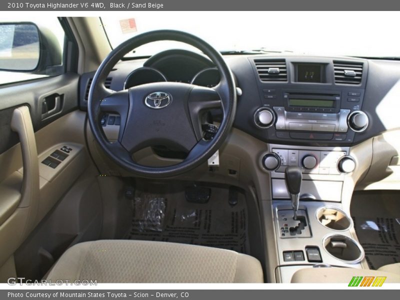 Black / Sand Beige 2010 Toyota Highlander V6 4WD