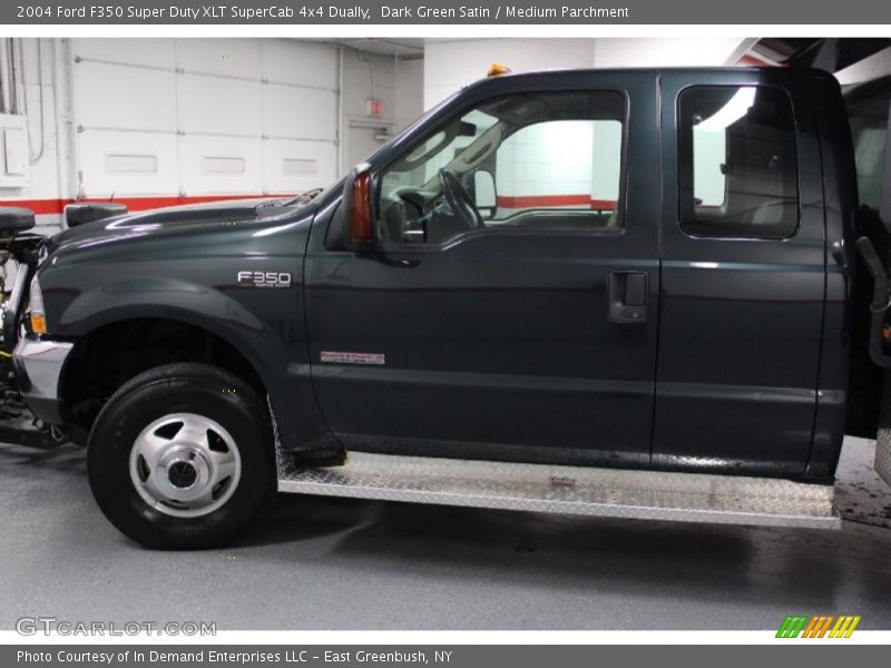 Dark Green Satin / Medium Parchment 2004 Ford F350 Super Duty XLT SuperCab 4x4 Dually