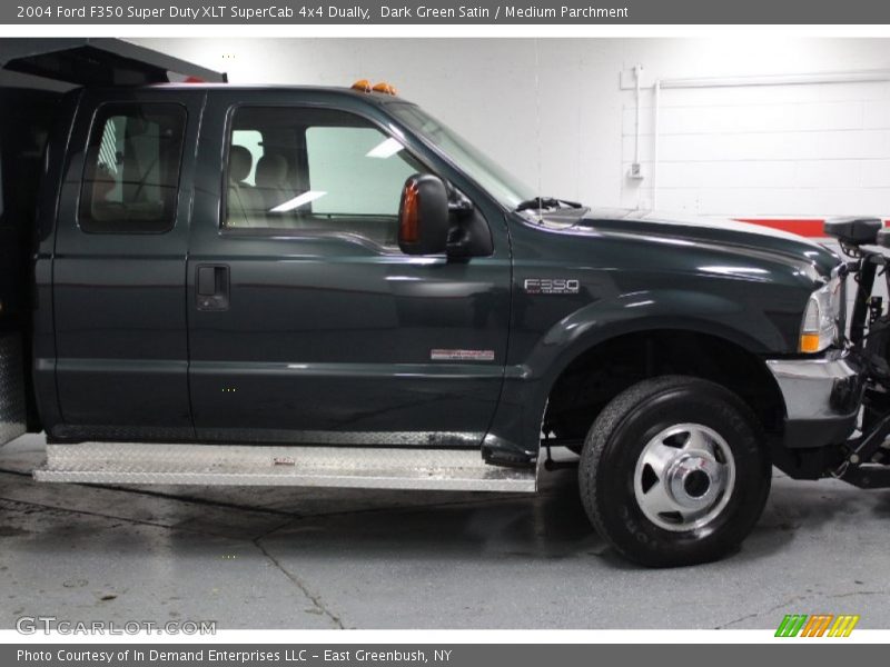 Dark Green Satin / Medium Parchment 2004 Ford F350 Super Duty XLT SuperCab 4x4 Dually