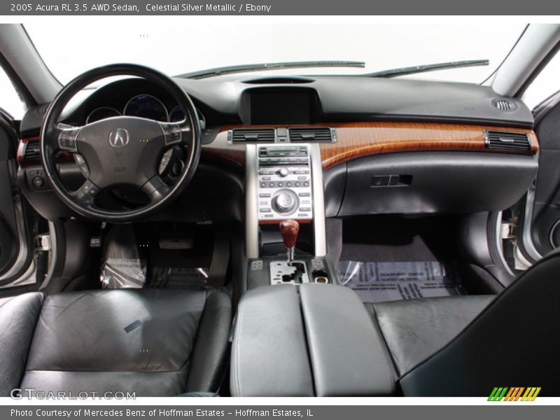 Dashboard of 2005 RL 3.5 AWD Sedan