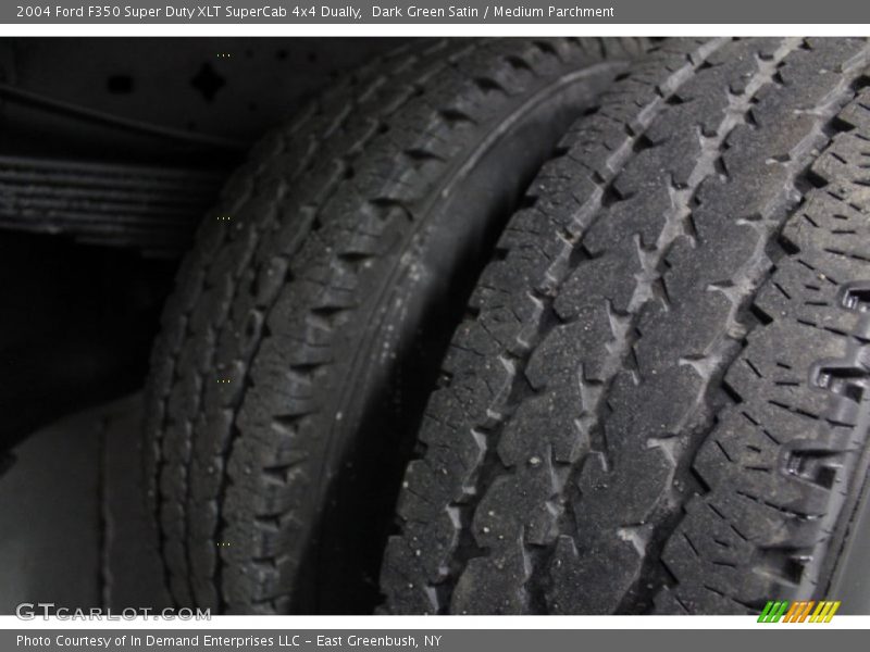 Dark Green Satin / Medium Parchment 2004 Ford F350 Super Duty XLT SuperCab 4x4 Dually