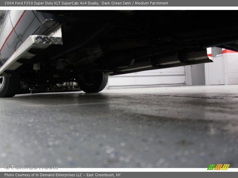 Dark Green Satin / Medium Parchment 2004 Ford F350 Super Duty XLT SuperCab 4x4 Dually