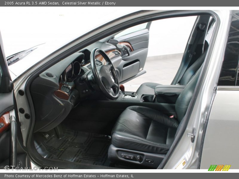 Front Seat of 2005 RL 3.5 AWD Sedan