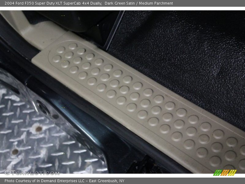 Dark Green Satin / Medium Parchment 2004 Ford F350 Super Duty XLT SuperCab 4x4 Dually