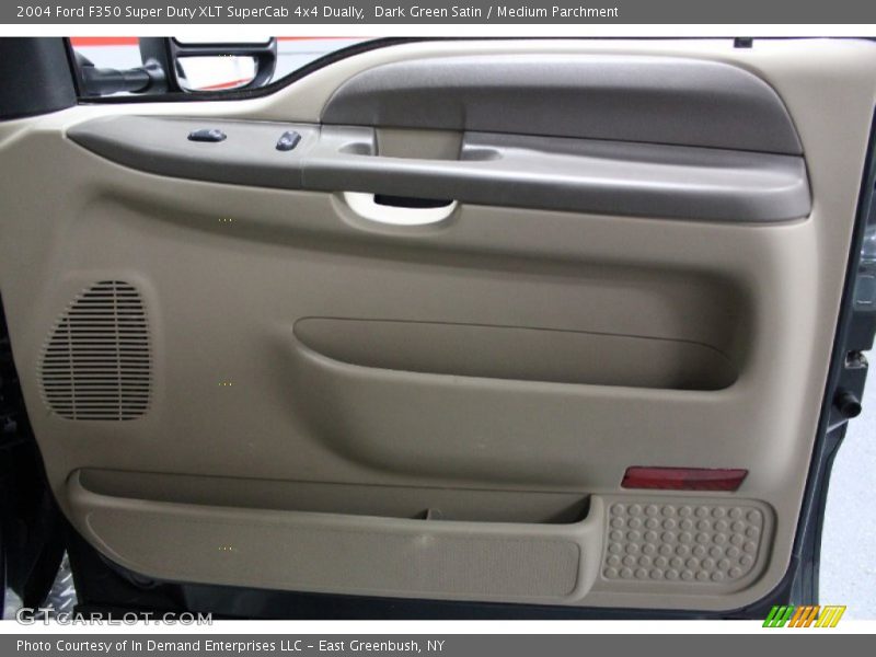 Dark Green Satin / Medium Parchment 2004 Ford F350 Super Duty XLT SuperCab 4x4 Dually