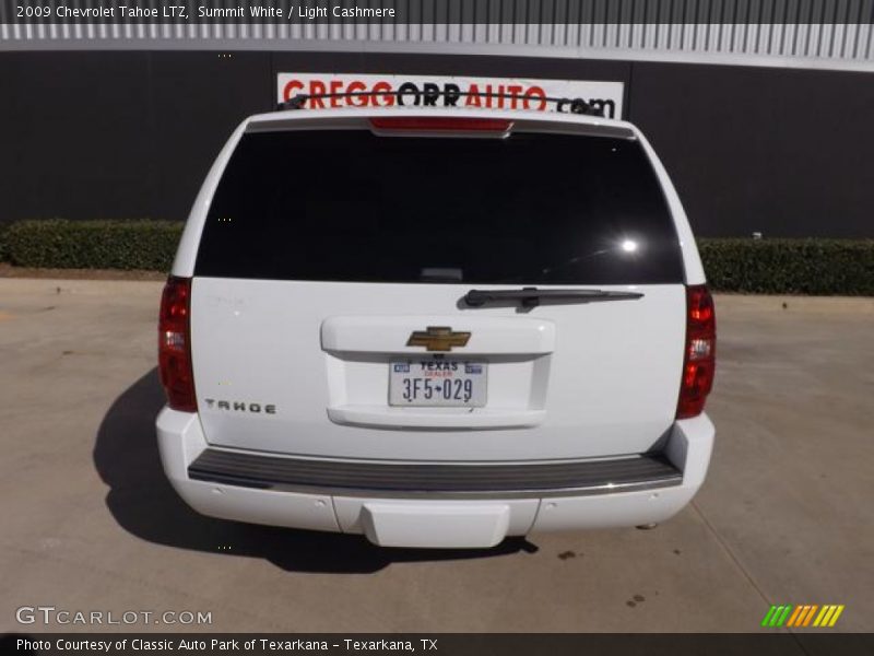 Summit White / Light Cashmere 2009 Chevrolet Tahoe LTZ