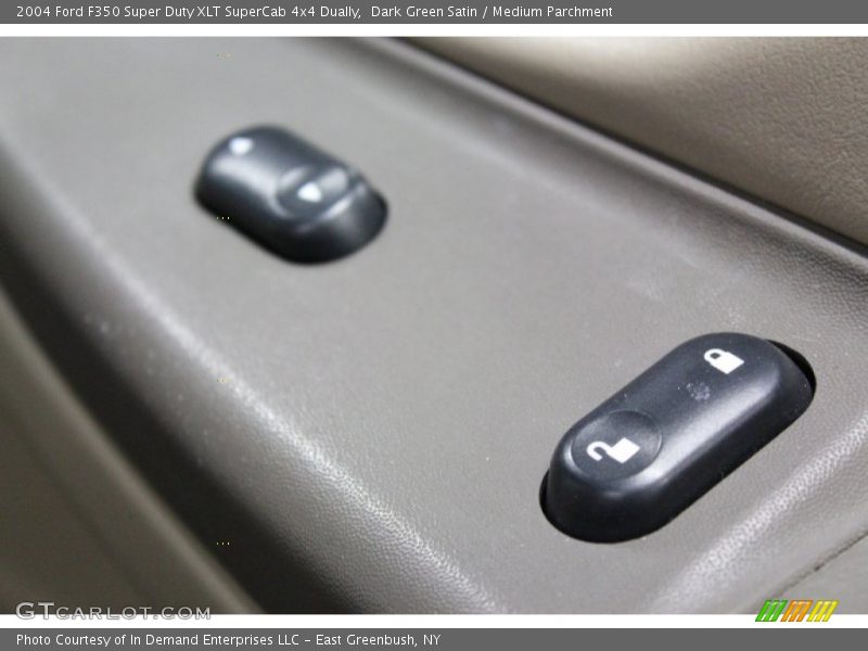 Dark Green Satin / Medium Parchment 2004 Ford F350 Super Duty XLT SuperCab 4x4 Dually