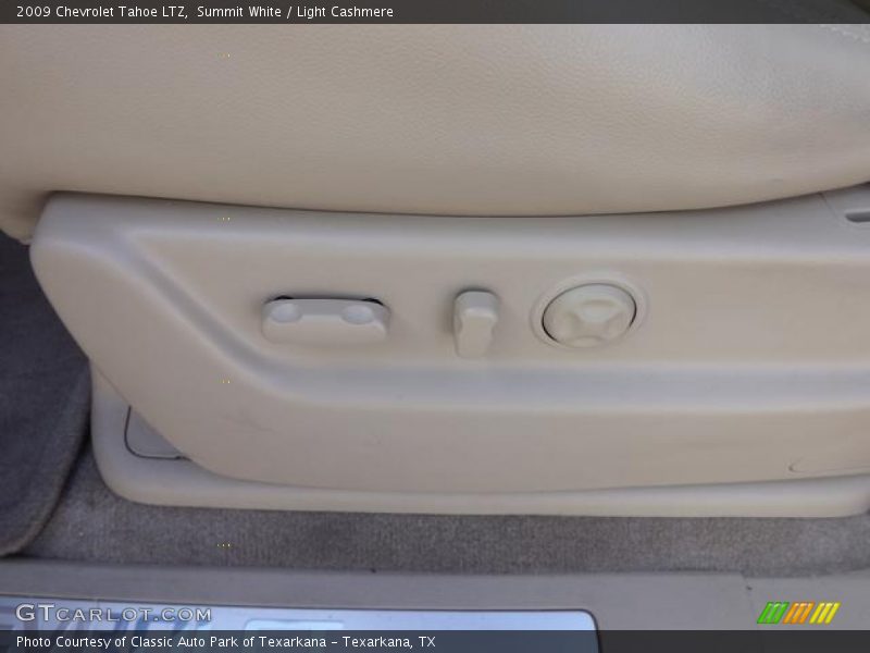 Summit White / Light Cashmere 2009 Chevrolet Tahoe LTZ