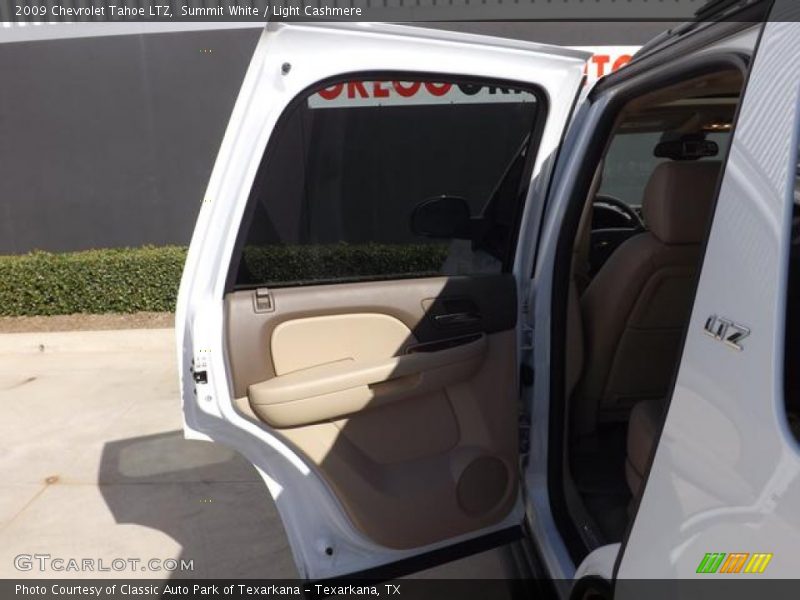 Summit White / Light Cashmere 2009 Chevrolet Tahoe LTZ