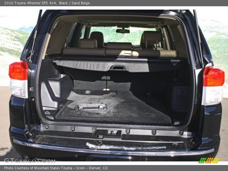 Black / Sand Beige 2010 Toyota 4Runner SR5 4x4