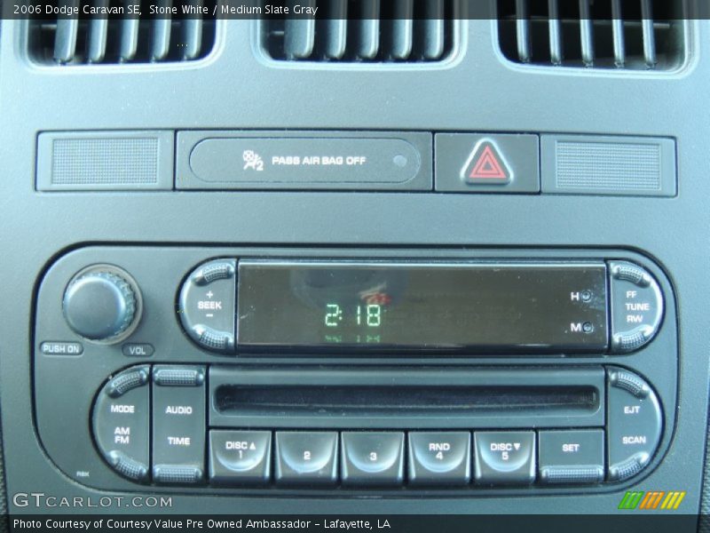 Stone White / Medium Slate Gray 2006 Dodge Caravan SE