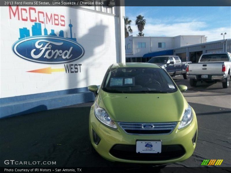 Lime Squeeze / Charcoal Black 2013 Ford Fiesta SE Sedan