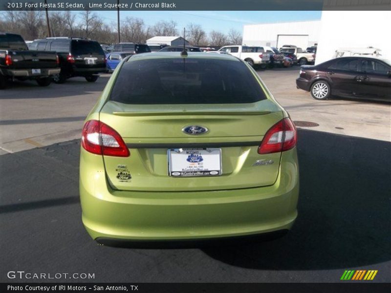 Lime Squeeze / Charcoal Black 2013 Ford Fiesta SE Sedan