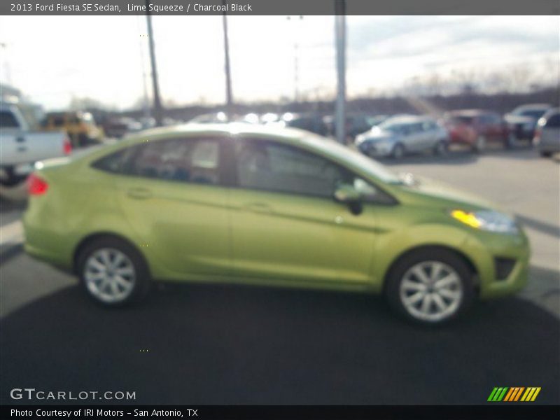 Lime Squeeze / Charcoal Black 2013 Ford Fiesta SE Sedan