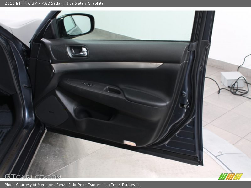 Door Panel of 2010 G 37 x AWD Sedan