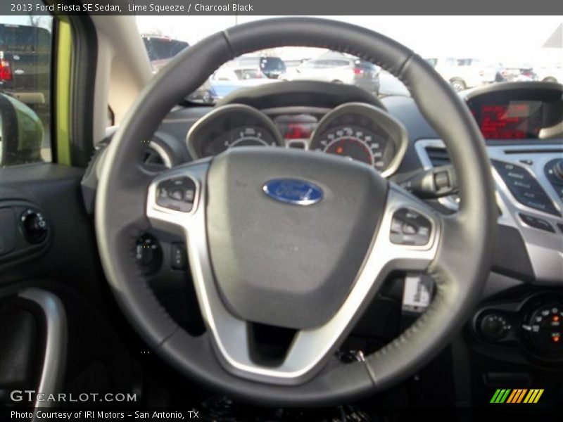 Lime Squeeze / Charcoal Black 2013 Ford Fiesta SE Sedan