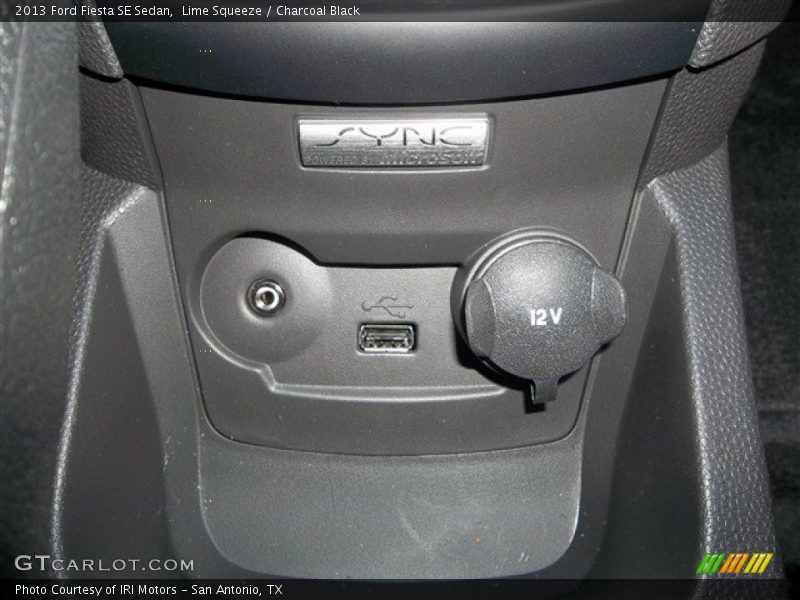 Lime Squeeze / Charcoal Black 2013 Ford Fiesta SE Sedan
