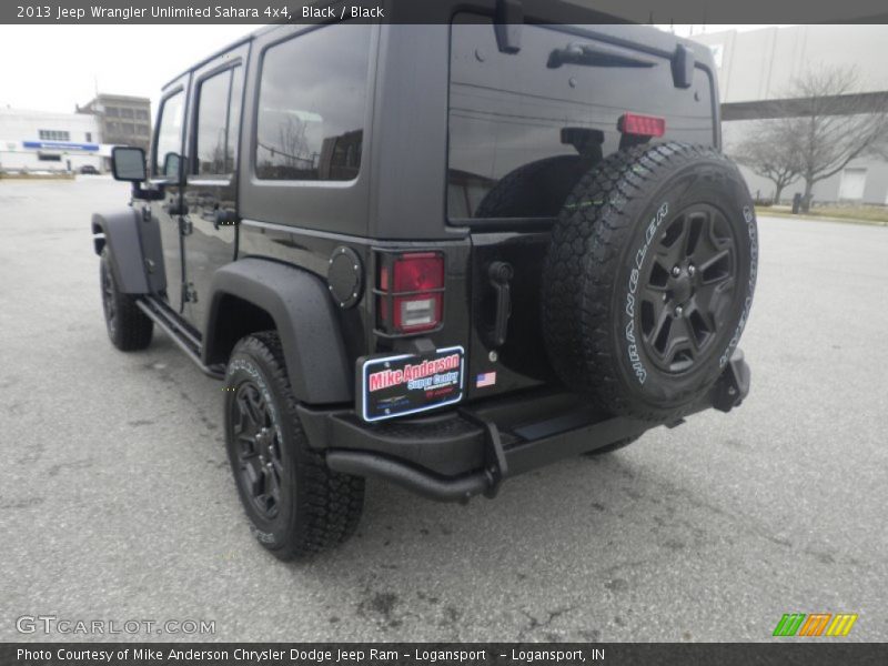 Black / Black 2013 Jeep Wrangler Unlimited Sahara 4x4