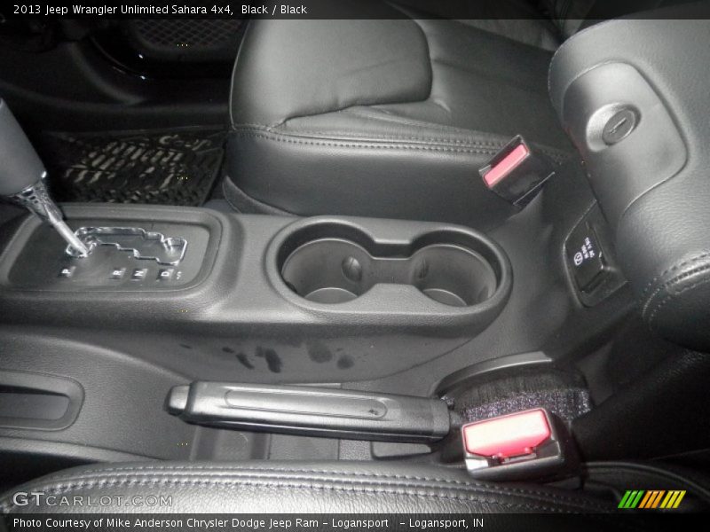 Black / Black 2013 Jeep Wrangler Unlimited Sahara 4x4