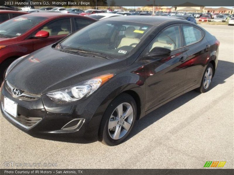 Midnight Black / Beige 2013 Hyundai Elantra GLS