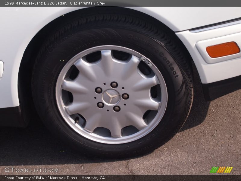 Glacier White / Grey 1999 Mercedes-Benz E 320 Sedan