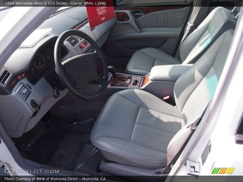 Glacier White / Grey 1999 Mercedes-Benz E 320 Sedan