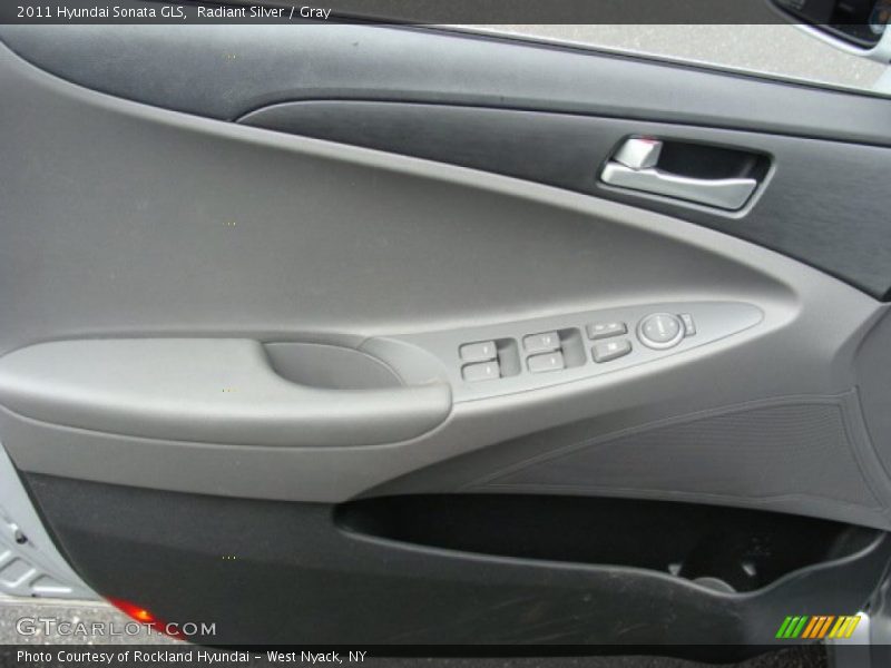 Radiant Silver / Gray 2011 Hyundai Sonata GLS