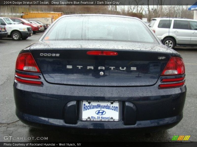 Deep Sapphire Blue Pearlcoat / Dark Slate Gray 2004 Dodge Stratus SXT Sedan