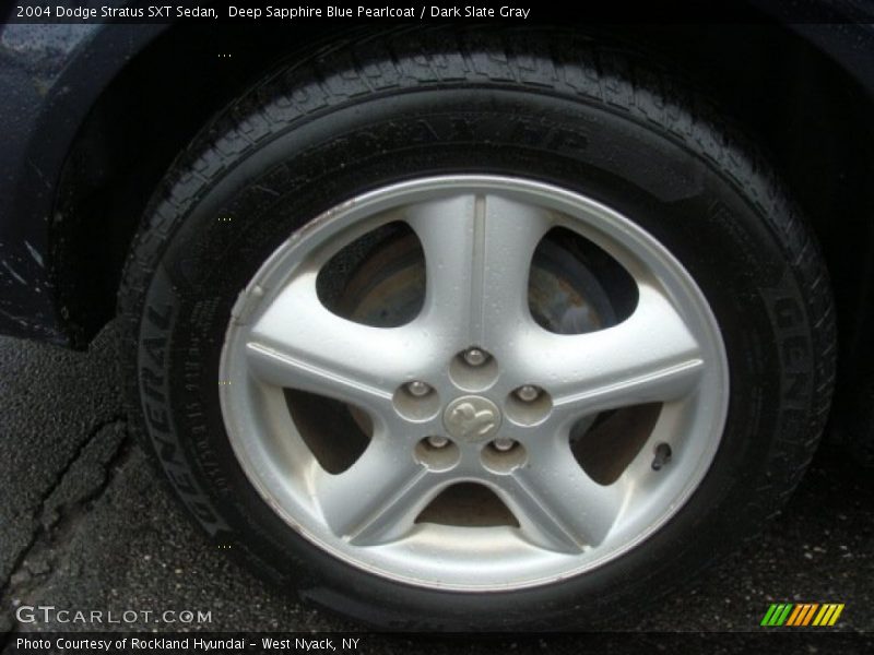 Deep Sapphire Blue Pearlcoat / Dark Slate Gray 2004 Dodge Stratus SXT Sedan