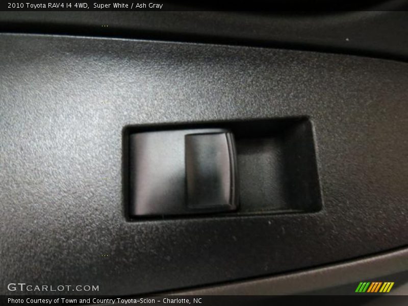 Super White / Ash Gray 2010 Toyota RAV4 I4 4WD