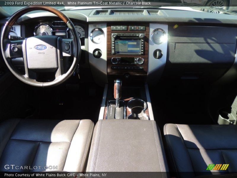 White Platinum Tri-Coat Metallic / Charcoal Black 2009 Ford Expedition Limited 4x4