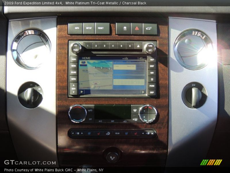 White Platinum Tri-Coat Metallic / Charcoal Black 2009 Ford Expedition Limited 4x4